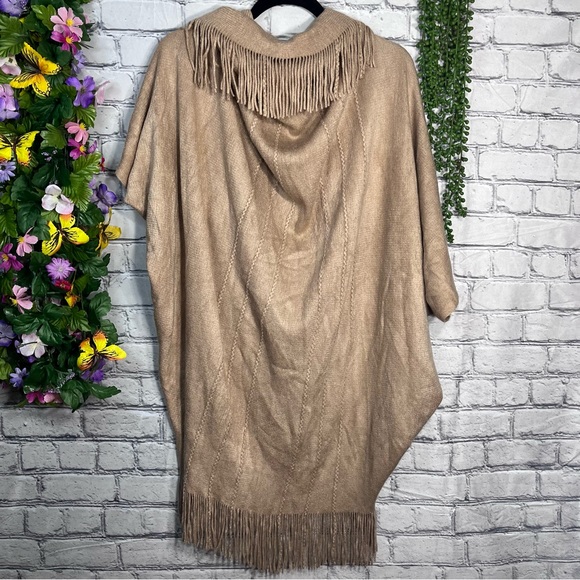 .!💙2/$40💙Layers By Lizden Fringe Oversize Tasseled Shawl/Cardigan One Size - Picture 10 of 16